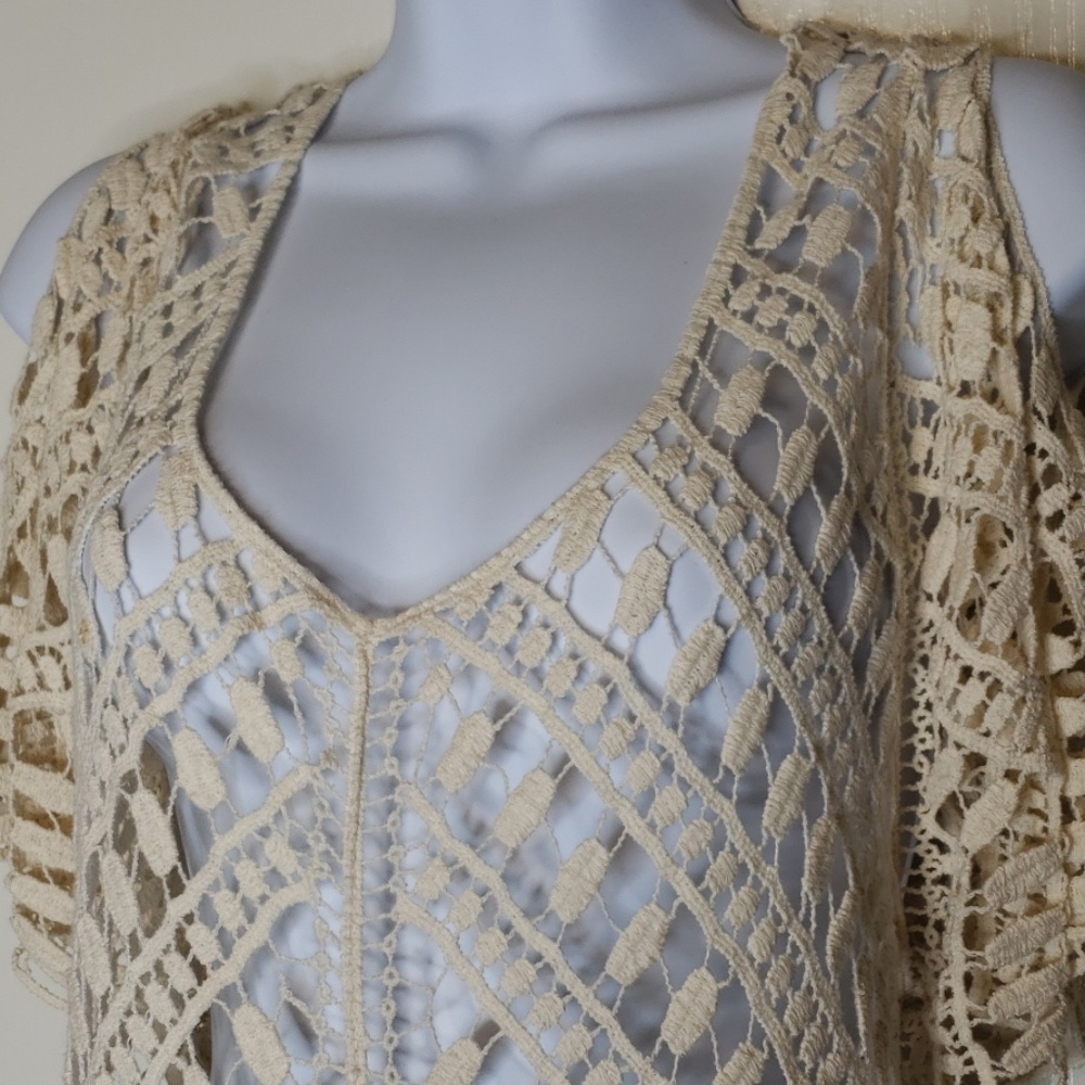 Crochet Beige Cold Shoulder Top - Picture 3 of 7